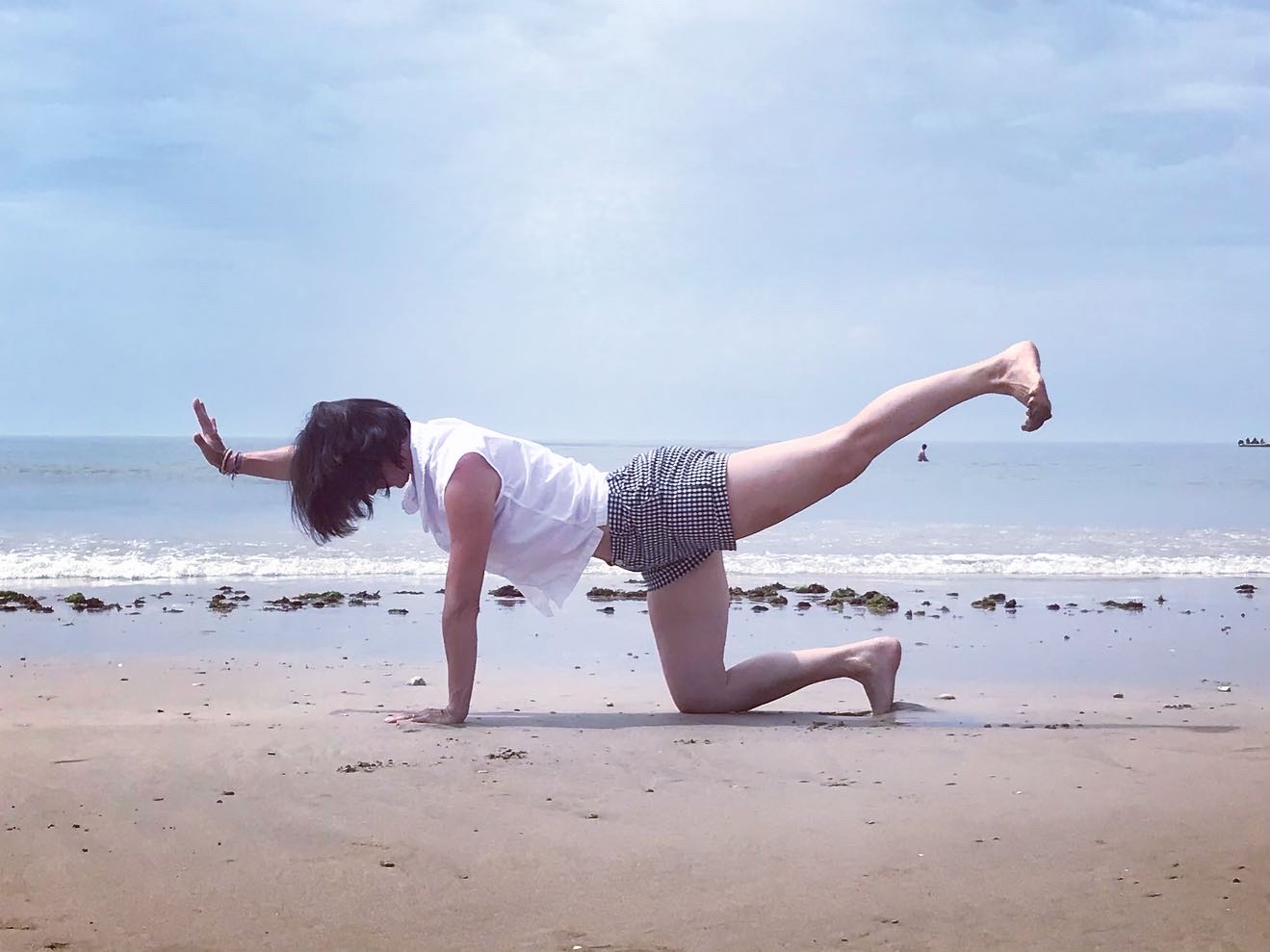 Stretching Postural Attitude La Rochelle cours de yoga par Nadege Kchouk
